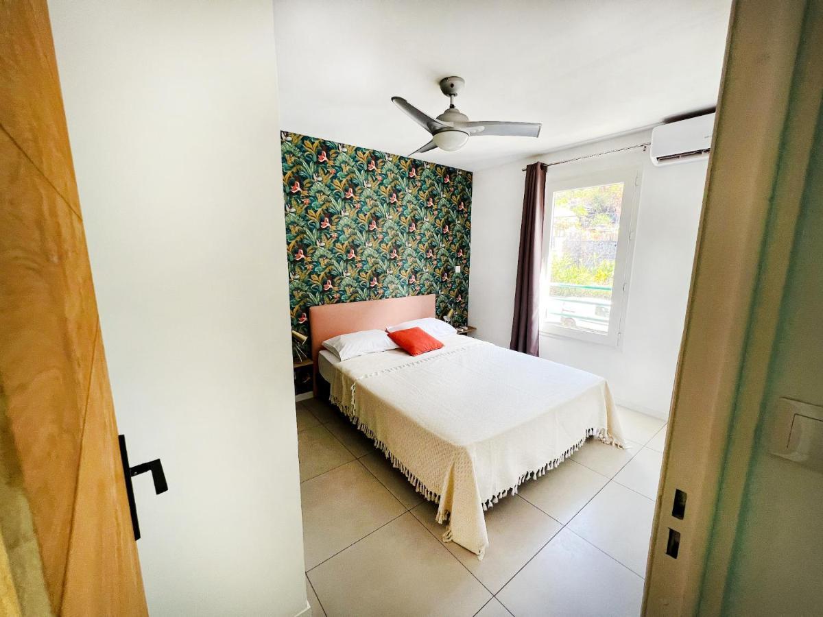 Le Petrel Bleu - Appartement Sur La Plage Des Tortues A แซ็งต์-เลอ ภายนอก รูปภาพ